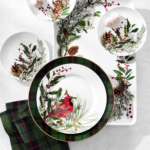 New Williams Sonoma Woodland Berry Appetizer Plates, Set of 4, Mixed Dinnerware